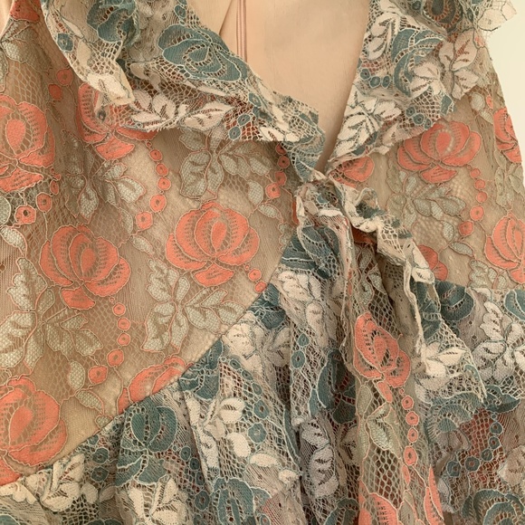 Vici Lace Top - Picture 5 of 5